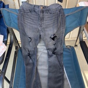 black holister jeans